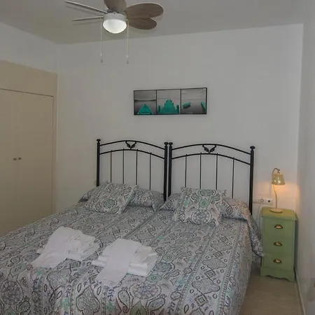 Coral Beach 38C - Apartment On The Beach, Calpe 卡尔佩
